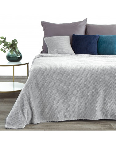 Koc 150x200 ZOE Eurofirany Srebrny  Koc 150x200 ZOE Eurofirany Srebrny